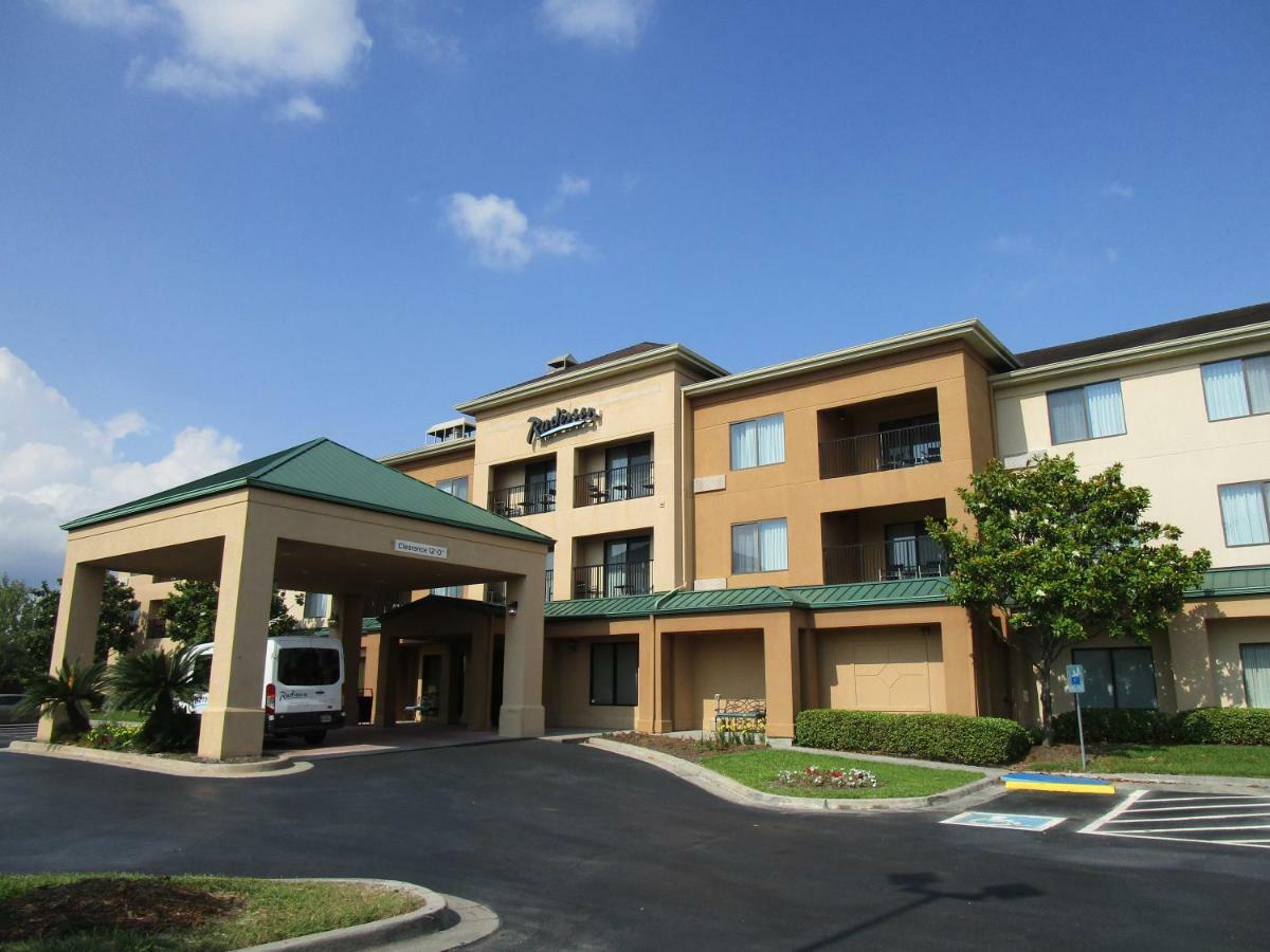 Radisson Hotel Houston Intercontinental Airport North Exterior photo